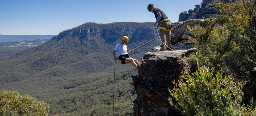 Spectacular Half Day Abseiling Adventure - Blue Mountains