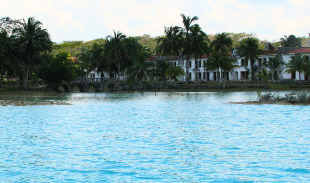 From Riviera: Bacalar Lagoon, Pirate Canal, Stromatolite Day Trip w/Lunch