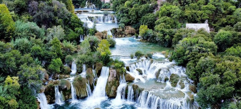Krka Waterfalls Tour from Split - Blue & Green Oasis