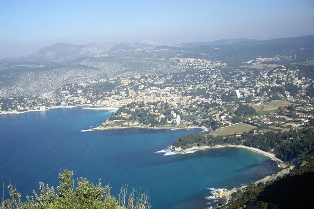 Bandol And Cassis Wine Tour From Marseille