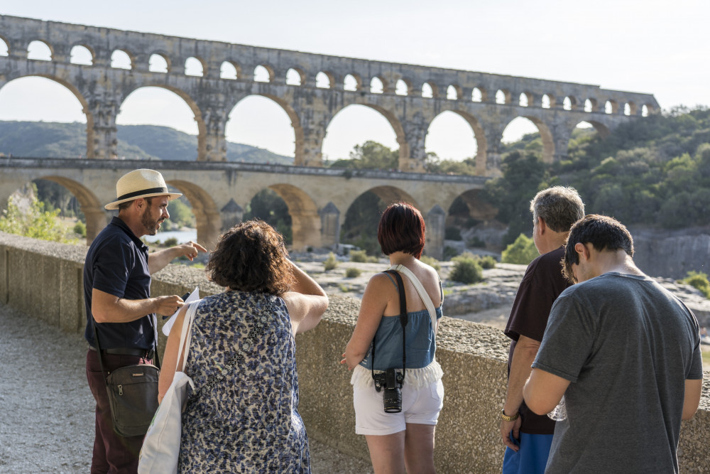 Avignon, Saint-Remy, Les Baux De Provence & Pont Du Gard Tour