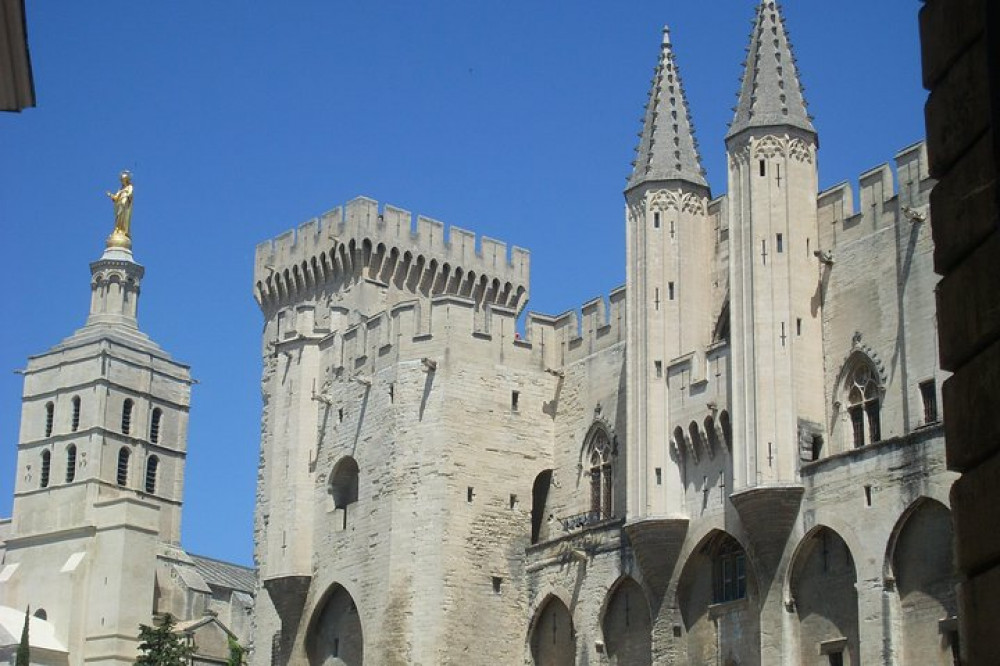 Marseille Shore Excursion: Avignon & Chateauneuf Du Pape Wine Tour