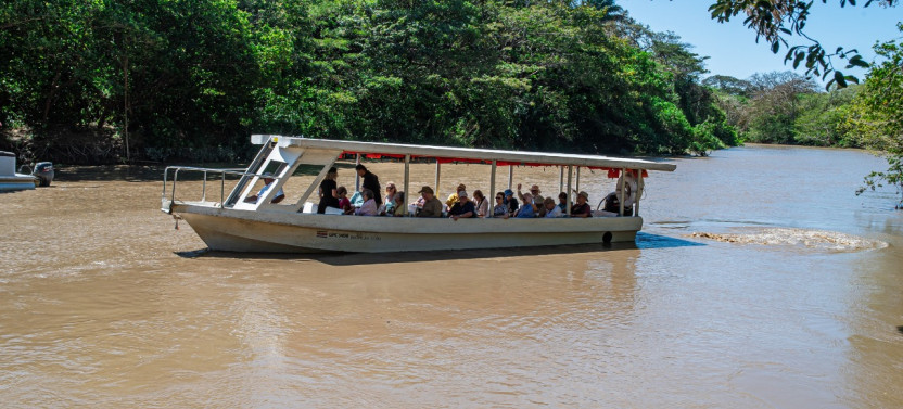 3-in-1 Guanacaste Boat Tour, Cultural Tasting and Rum Experience