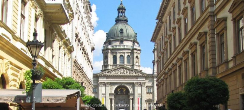 A Day in Budapest: Private Tour with Tickets Included