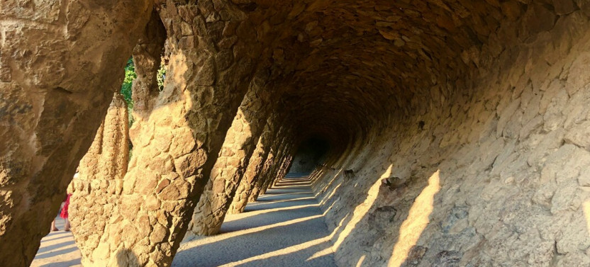 Park Güell & Sagrada Família Tour with Skip-the-Line tickets, photo 3 of 13