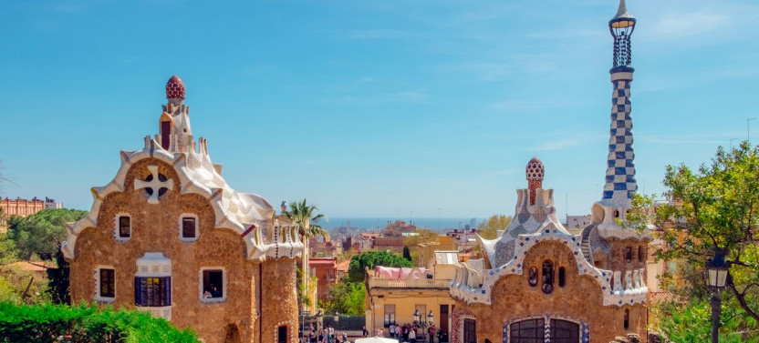 Park Güell & Sagrada Família Tour with Skip-the-Line tickets, photo 4 of 13
