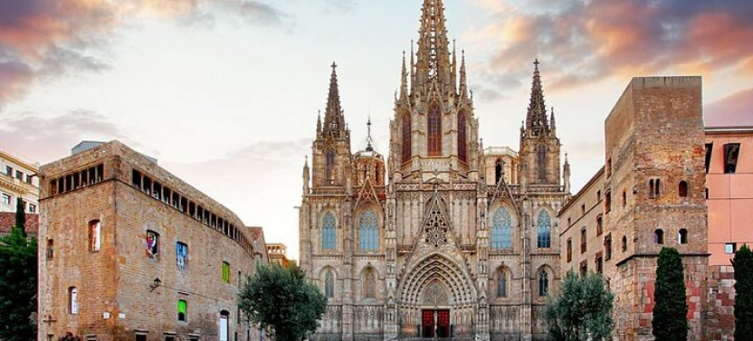 Gothic Quarter & El Born: Introduction to Barcelona’s Old Town