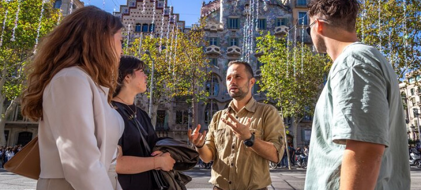 Gaudí and Modernism Walking Tour in Barcelona, photo 2 of 10