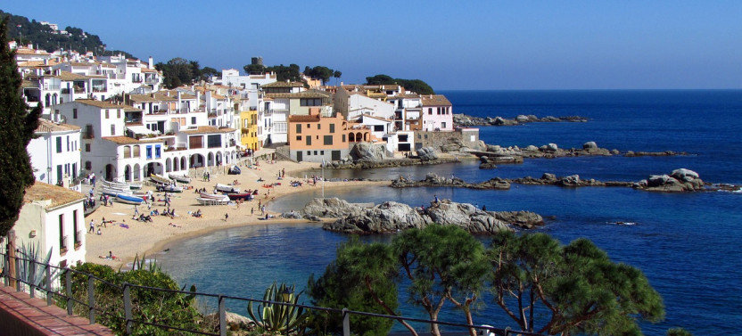 Girona and Costa Brava Full-Day Tour from Barcelona
