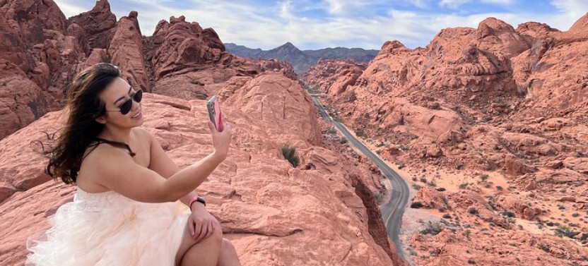 Valley of Fire and Seven Magic Mountains Day Tour from Las Vegas