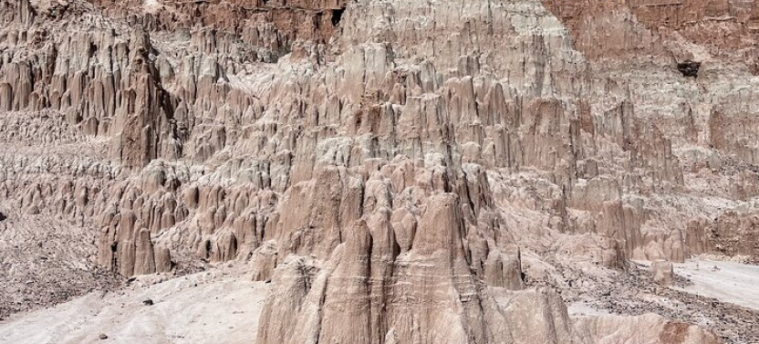 Cathedral Gorge State Park and Area 51 Day Tour from Las Vegas