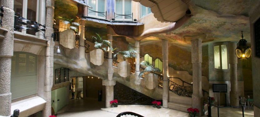 Private Tour: Barcelona Walking Tour City of Gaudi, photo 4 of 9