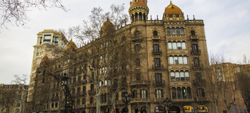 Private Tour: Barcelona Walking Tour City of Gaudi