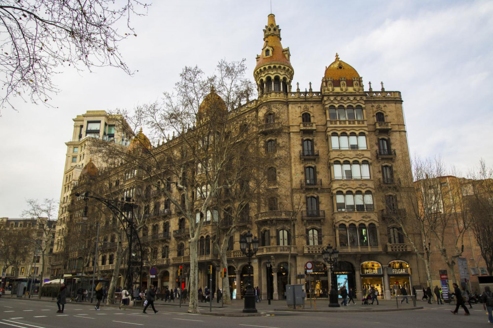 Private Tour: Barcelona Walking Tour City of Gaudi