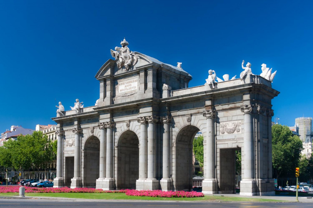 Private Tour: Madrid City Center & Panoramic Tour