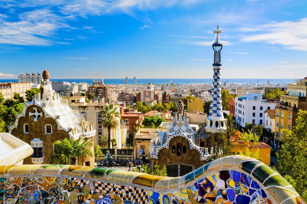 Private Tour: Barcelona Gaudi Tour With Sagrada Familia