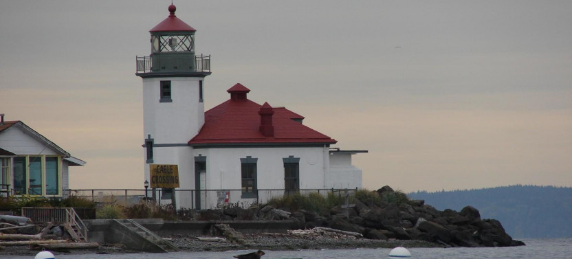 Alki Lighthouse Sea Kayak Tour