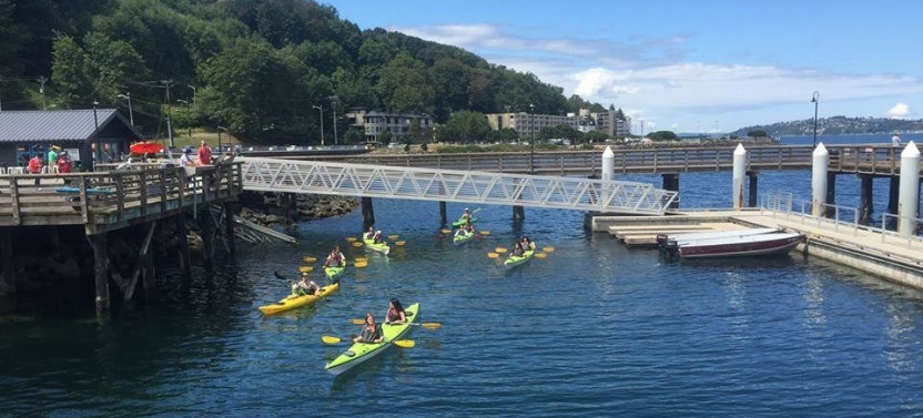 Alki Lighthouse Sea Kayak Tour