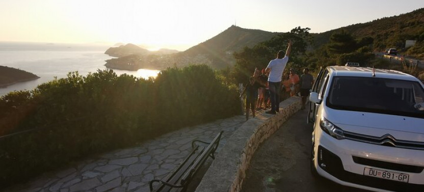 Private Transfer by Van from and to Dubrovnik Airport