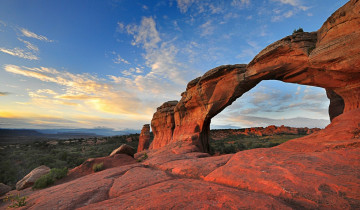 A picture of 2-Day Private Hiking Tour of Arches & Canyonlands National Parks