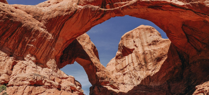 Full-Day Small Group Hiking Tour of Arches National Park