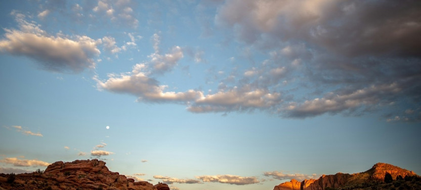 Private Full-Day Escalante Hiking Tour with Expert Naturalist Guide