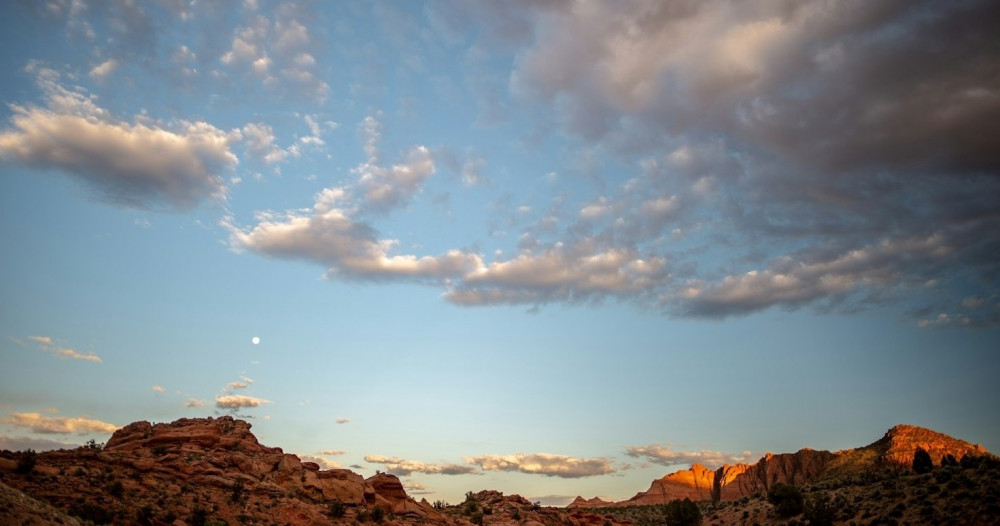 Private Full-Day Escalante Hiking Tour with Expert Naturalist Guide