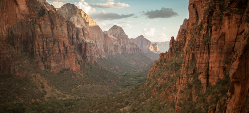 Full-Day Private Hiking Tour with Picnic and Natural History in Zion