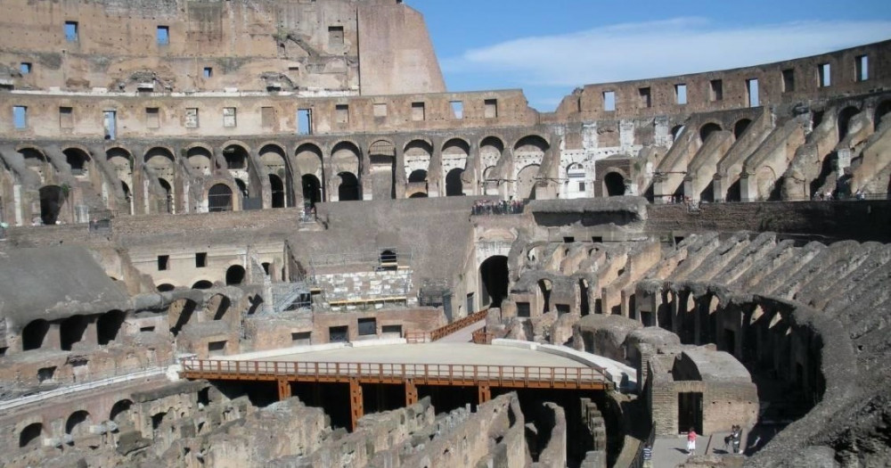 Smart Colosseum & Roman Forum Highlights Tour