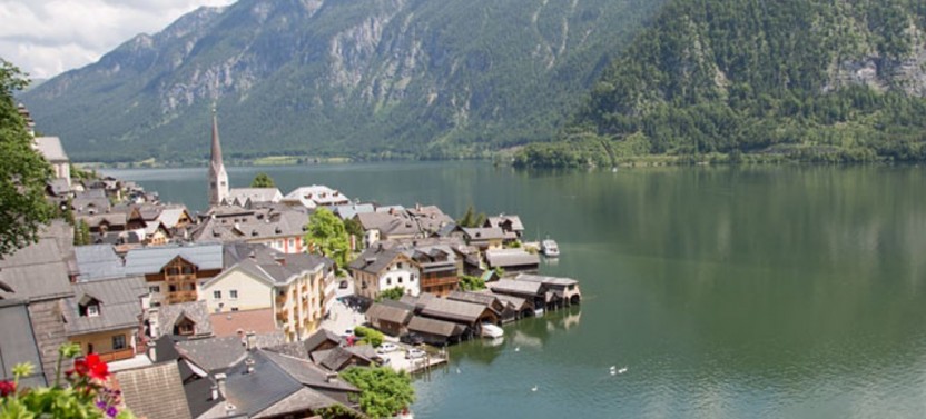 Hallstatt + UNESCO Salzkammergut Tour from Salzburg