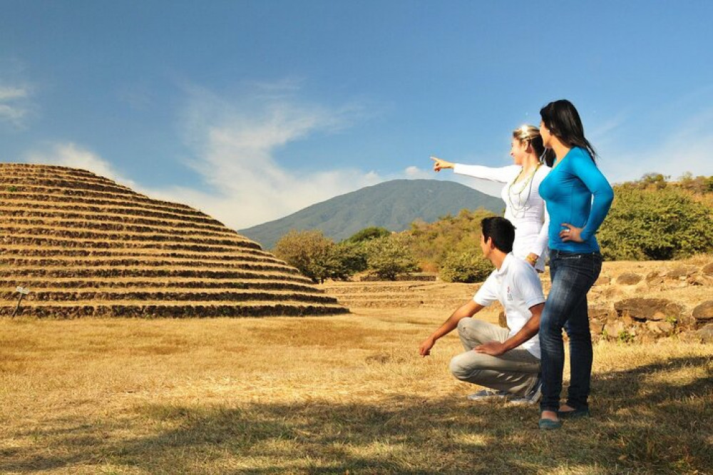 Private Adventure in Guachimontones and Distillery Cava de Oro