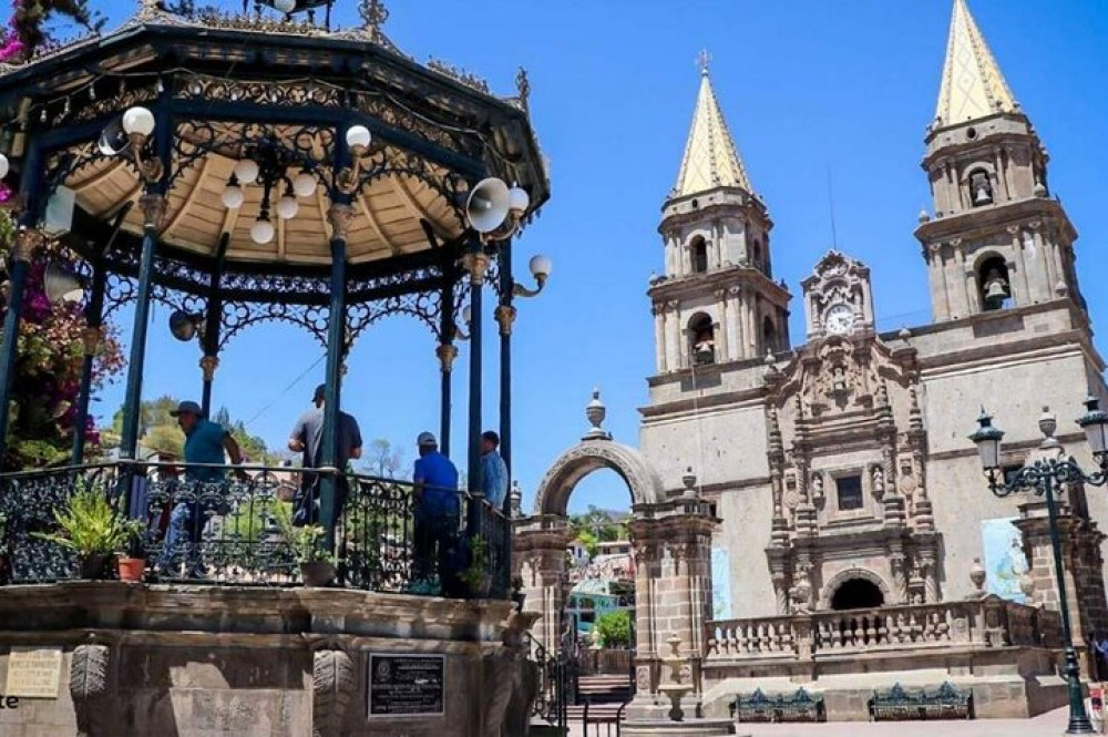 Religious visit to Talpa de Allende from Guadalajara