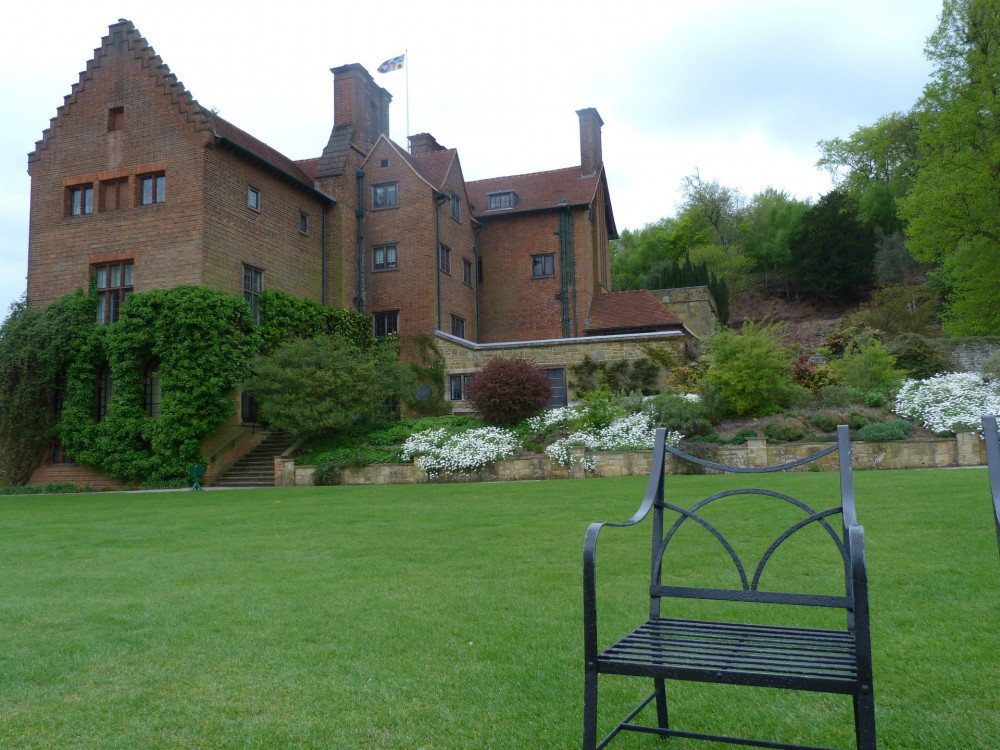 Private Taxi Transfer To Chartwell, Home Of Sir Winston And Lady Churchill