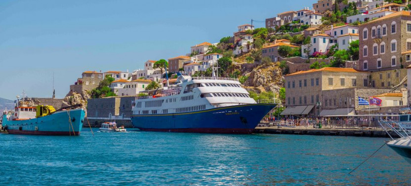 From Athens: Full-Day Cruise to Aegina, Poros and Hydra
