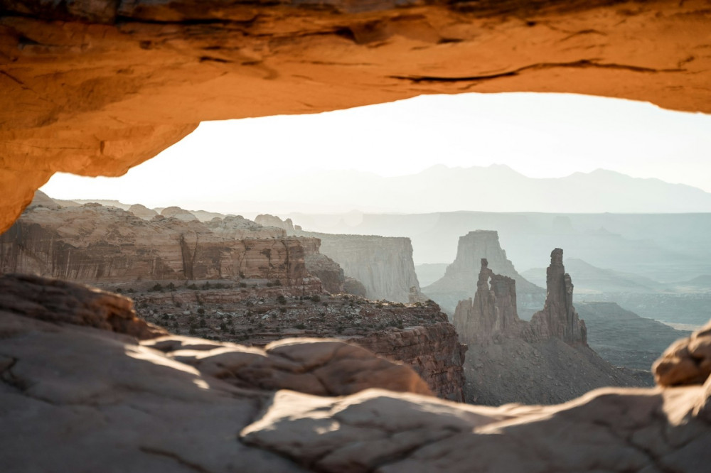 Private Full-Day Canyonlands Hiking Tour with Naturalist Guide