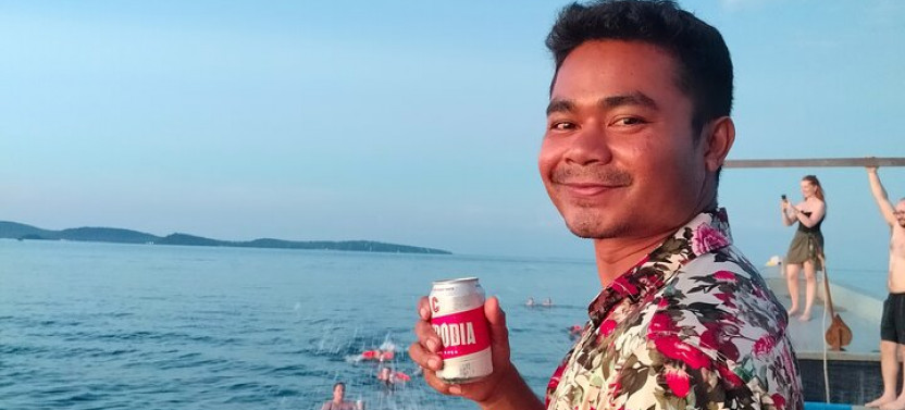 Koh Rong Samloem: Private Day Trip from Phnom Penh with Hike and Snorkel