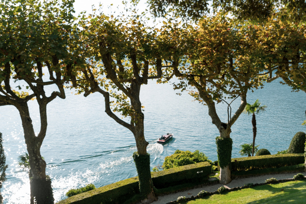 Private Greenway Hiking Experience and Villa Balbianello