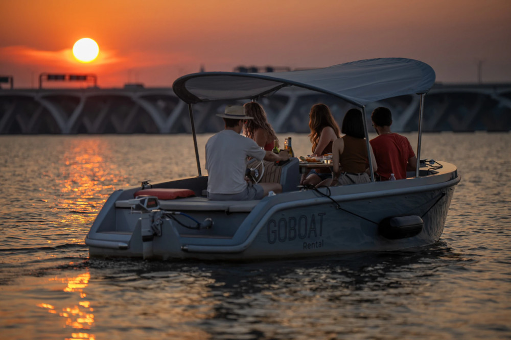 2-Hour Boat Rental National Harbor