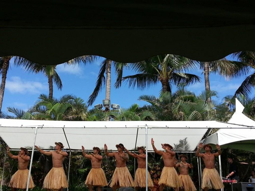 Paradise Cove Orchid Luau Package with Center Seating Honolulu