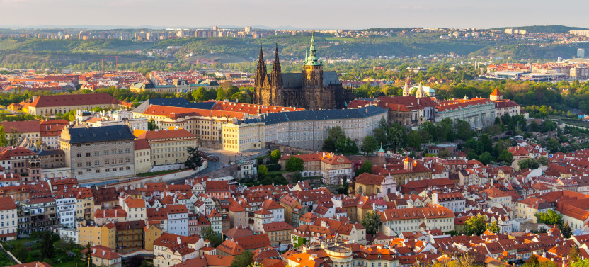 Prague Castle and Castle District - Private with English Guide