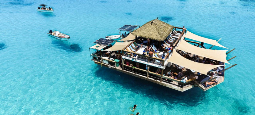 CLOUD 9 Day Trip - From Denarau 09:00 AM Trip (With $60 Bar Tab)