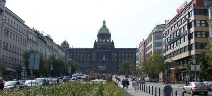 Prague: Old Town and Jewish District Walking Tour