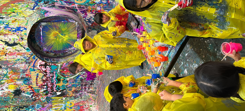 Private Art Boom Experience in Neon Lights