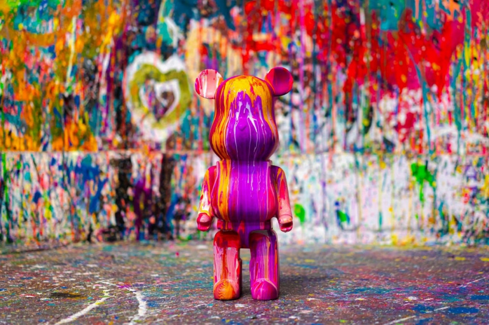 Create your Own Fluid Bear Art Piece - Los Angeles