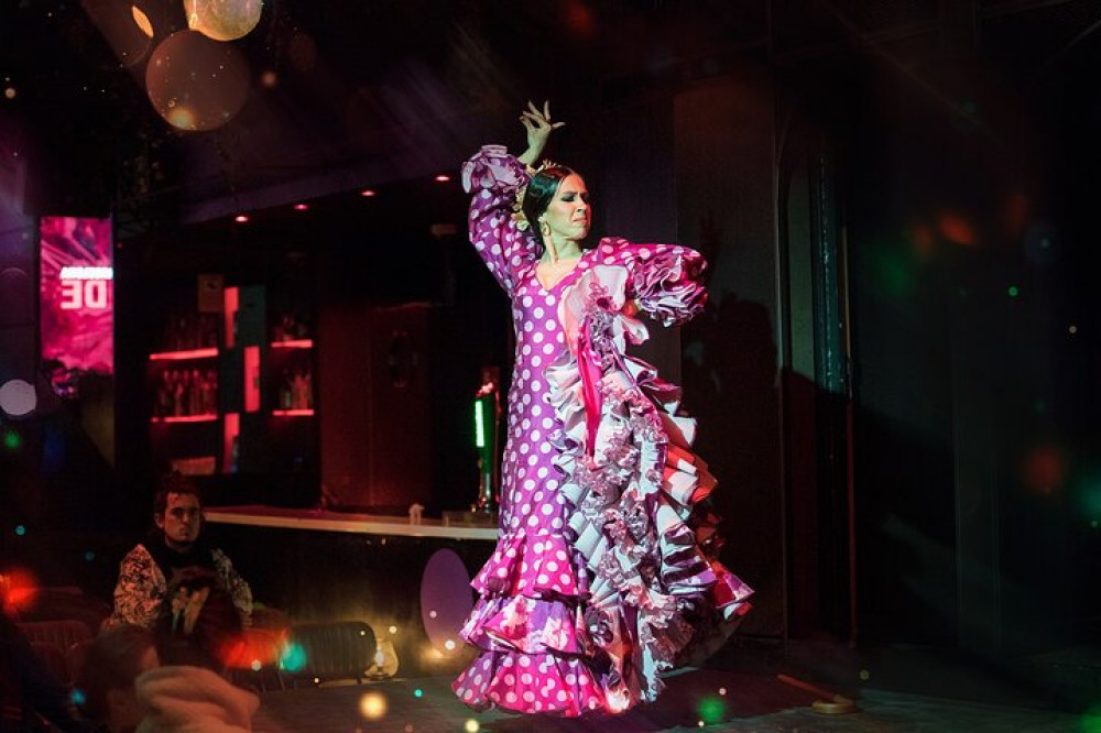 Flamenco Show with Drinks at El Duende Tapas Bar in Barcelona