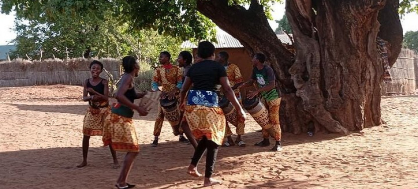 Mukuni Cultura Village Guided Tour