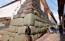 Valencia Travel Cusco4