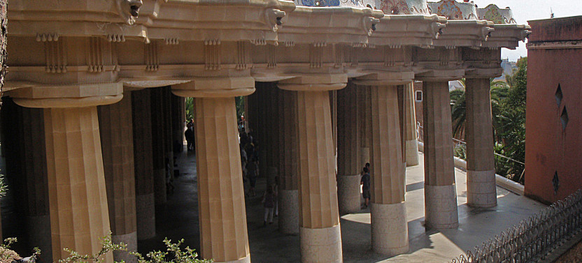 Private Tour to Park Guell, photo 2 of 13
