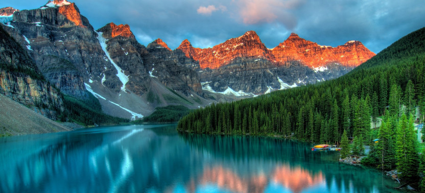 Moraine Lake & Lake Louise Sunrise Adventure