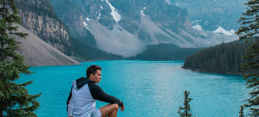 Moraine Lake & Lake Louise Sunset Wildlife Adventure